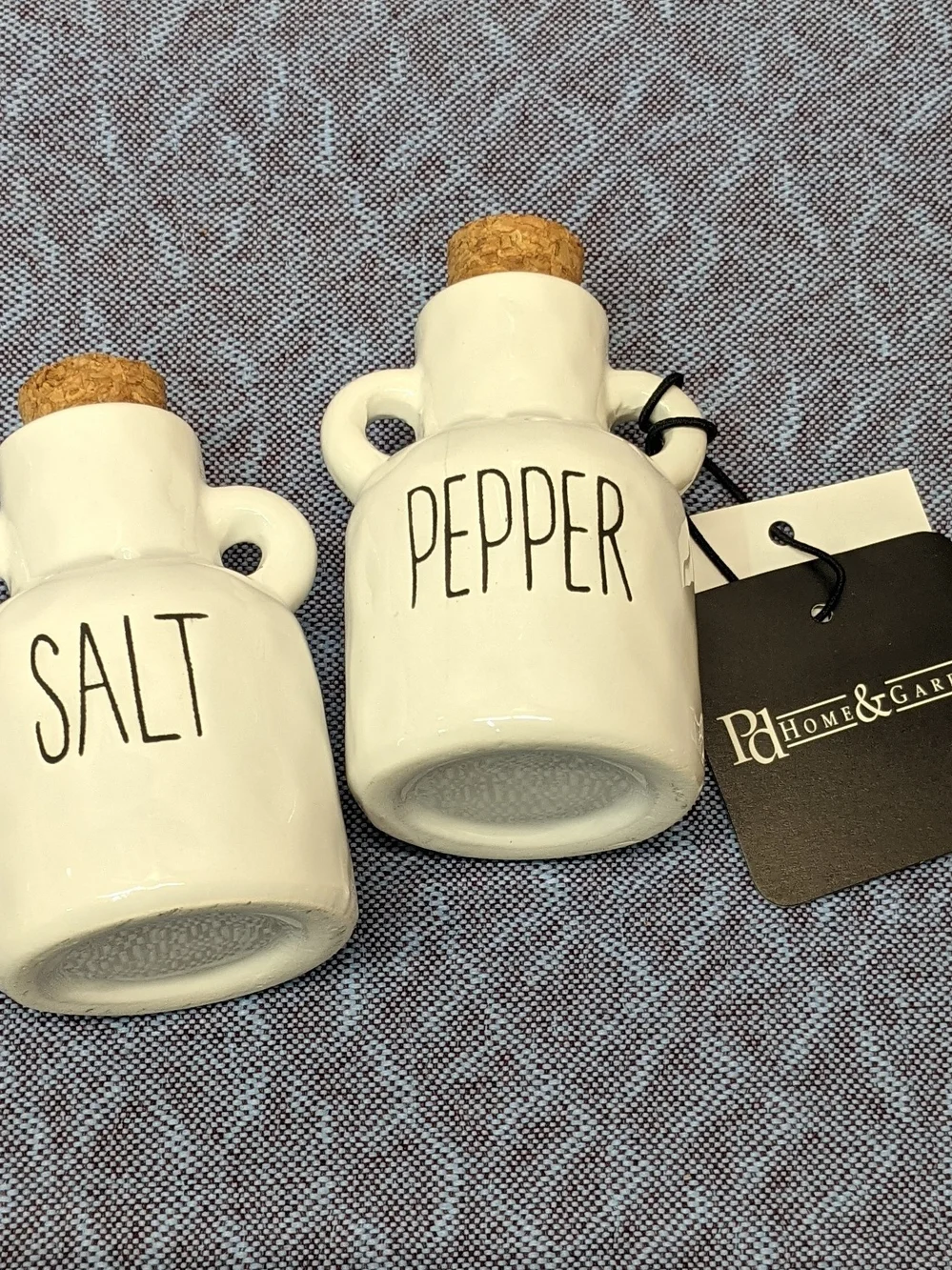 Brand New • Salt & Pepper Shaker Set